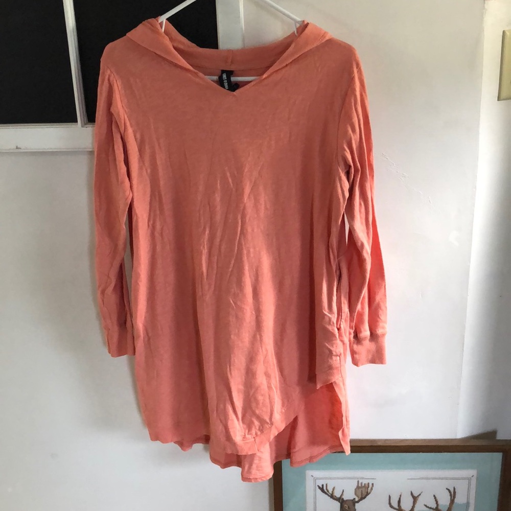 Agnes & Dora asymmetrical hemmed hoodie